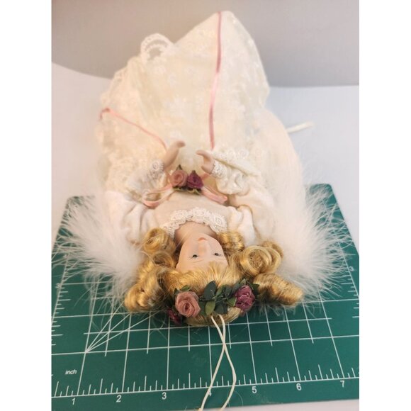 Vintage Style Angel Tree Ornament Cream Lace Gown Blonde Curls Christmas 14x6x2 - Picture 7 of 8
